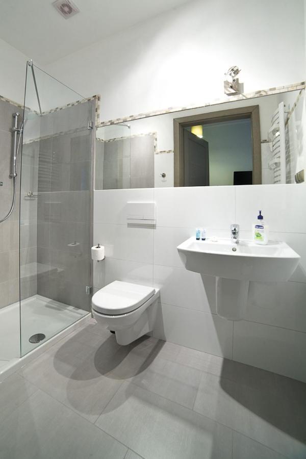 Avalis Apartamenty พอซนาน ภายนอก รูปภาพ